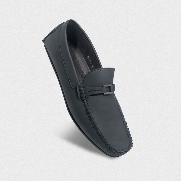 Sleek Loafer