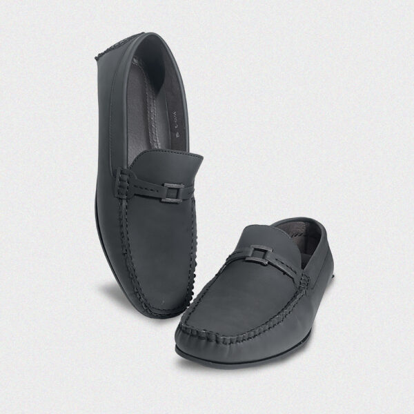 Sleek Loafer